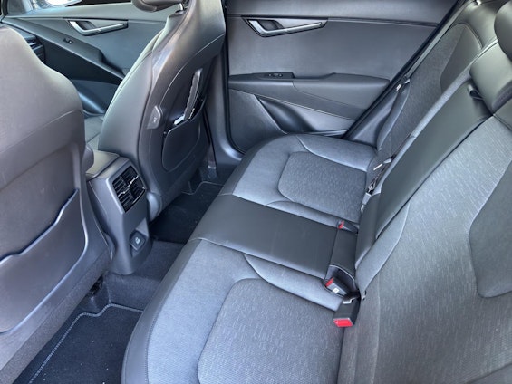 Vehicle image 10 Vehicle image 10