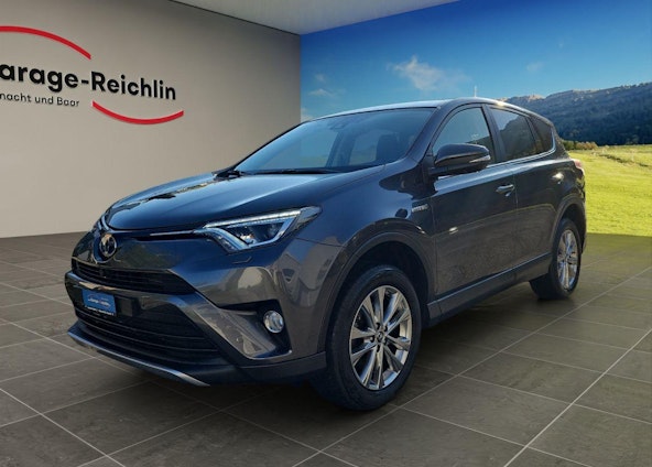 First vehicle image First vehicle image