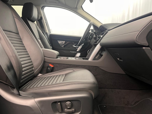 LAND ROVER Discovery Sport 1.5 T 270e S 3
