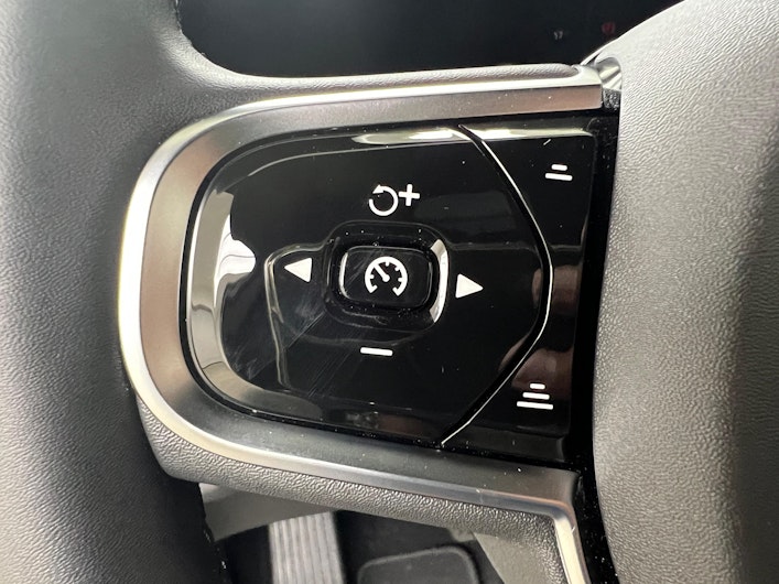 Vehicle image VOLVO S60