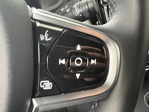 Vehicle image VOLVO S60 2.0 T8 TE Ultimate Dark eAWD