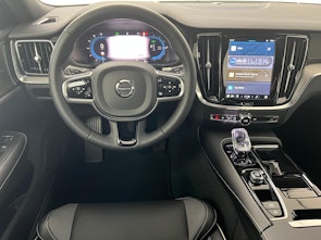 Vehicle image VOLVO S60 2.0 T8 TE Ultimate Dark eAWD