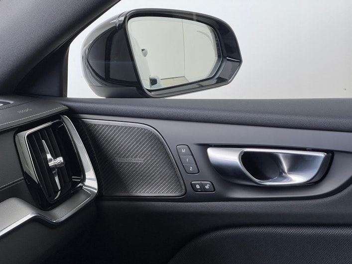 Vehicle image VOLVO S60