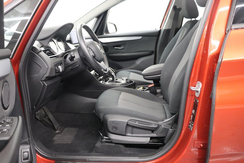 Vehicle image BMW 2 SERIES