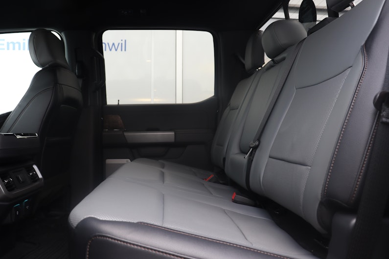 Vehicle image FORD CRF 150