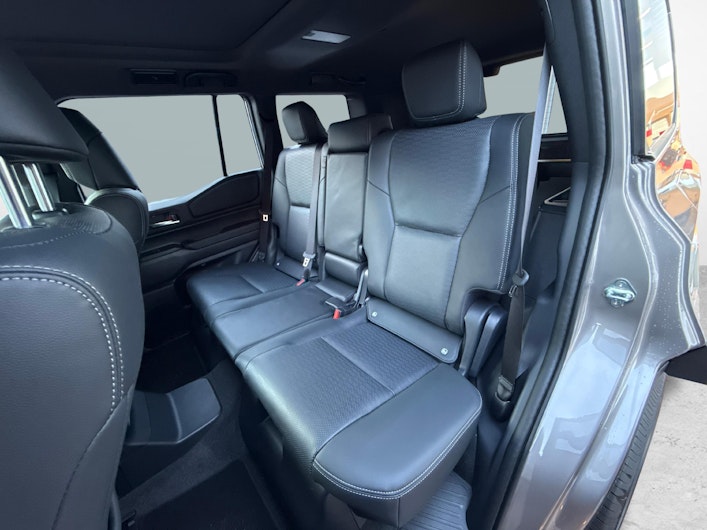 immagine del veicolo TOYOTA LANDCRUISER