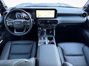 image du véhicule TOYOTA Land Cruiser 2.8 D Invincible