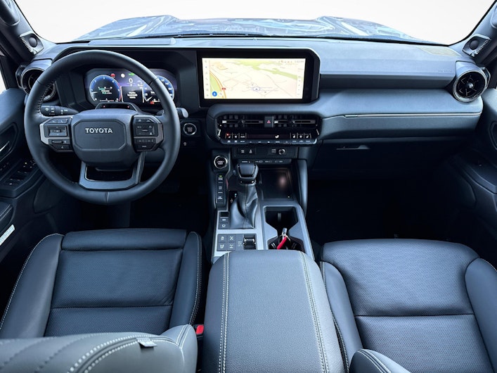 immagine del veicolo TOYOTA LANDCRUISER