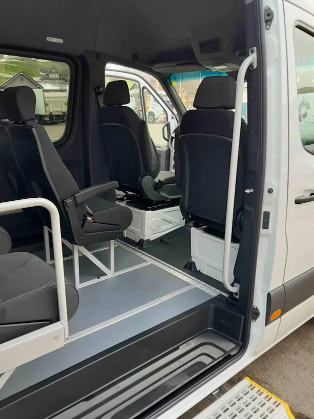 Mercedes-Benz Sprinter 317 CDI PRO KA S 4x2 - 14-Plätzer