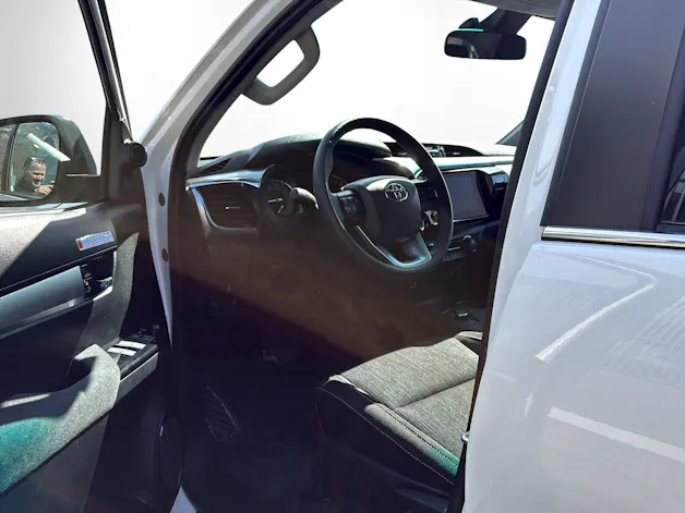Toyota Hilux Double Cab.-Pick-up 2.8 D-4D 204 Style MHEV Alubrücke Freuler