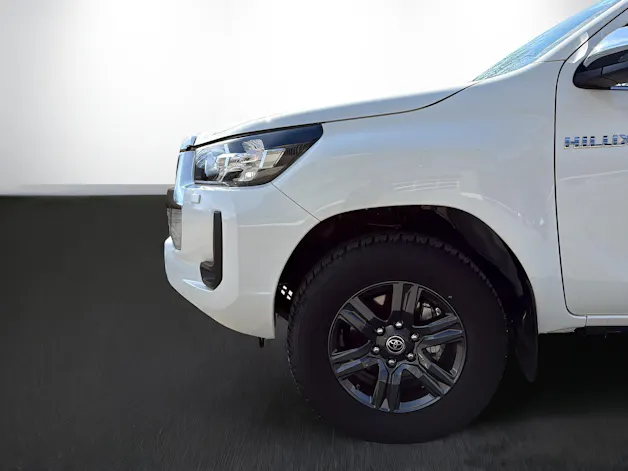 Toyota Hilux Double Cab.-Pick-up 2.8 D-4D 204 Style MHEV Alubrücke Freuler