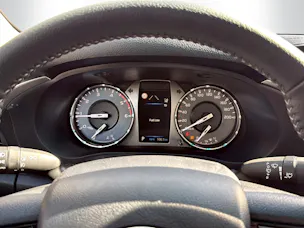 Toyota Hilux Double Cab.-Pick-up 2.8 D-4D 204 Style MHEV Alubrücke Freuler