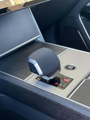 Vehicle image 9 Vehicle image 9