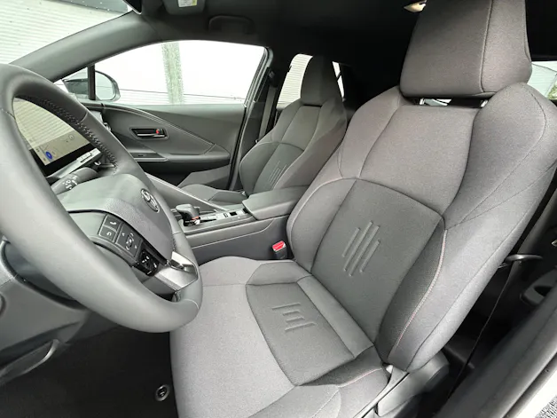Toyota C-HR 2.0 HEV Trend 4x4