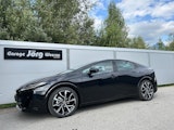 First vehicle image