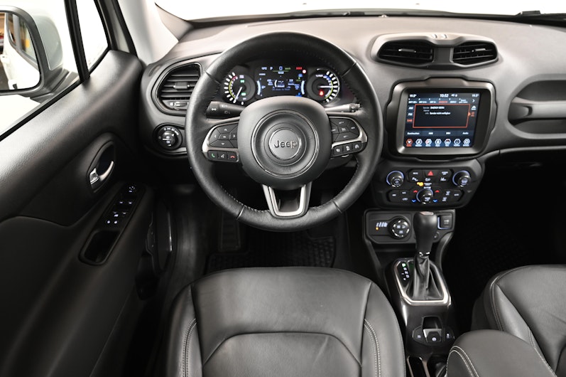 Vehicle image JEEP RENEGADE