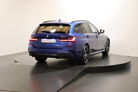 BMW 330e xDrive SAG Touring 3
