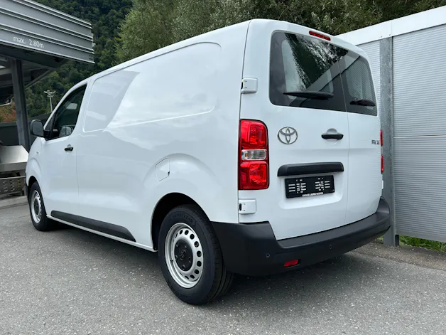 Toyota PROACE Van L1 1.5 D Active