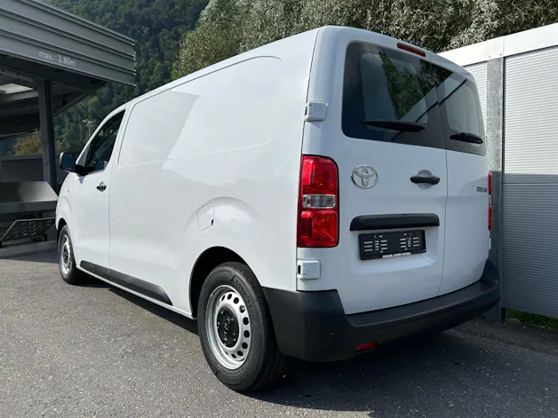 Toyota PROACE Van L1 1.5 D Active