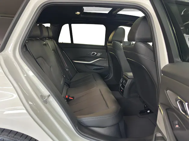BMW 320d xDrive Touring