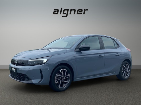 First vehicle image