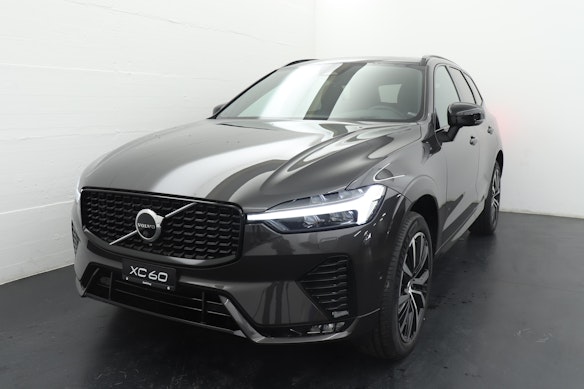 VOLVO XC60 2.0 B5 MH Ultra Dark AWD 0