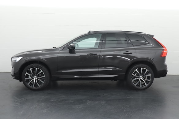 VOLVO XC60 2.0 B5 MH Ultra Dark AWD 3