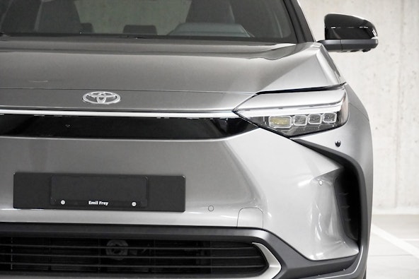 Vehicle image 11
