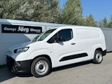 First vehicle image