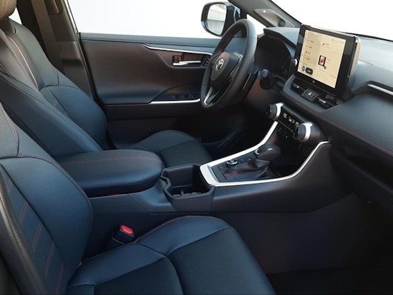 Vehicle image 14