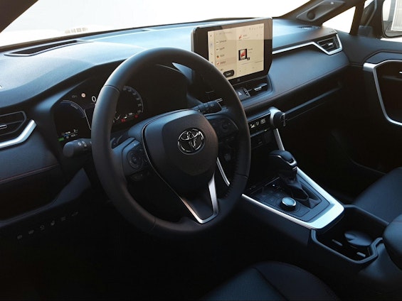 Vehicle image 8