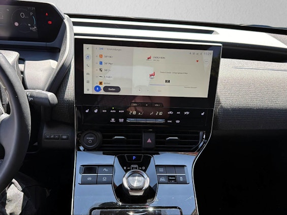 Vehicle image 6 Vehicle image 6