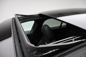 Vehicle image JEEP Avenger 1.2 MHEV Overland 4xe