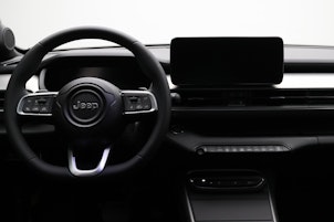 Vehicle image JEEP Avenger 1.2 MHEV Overland 4xe