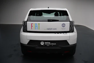 https://vehicle.imgix.net/3859414/799afd71-b231-4af3-9987-e1b0b350f7b5.JPG