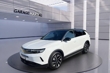 Vehicle placeholder image Vehicle placeholder image