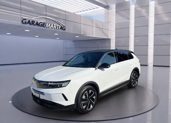 First vehicle image First vehicle image