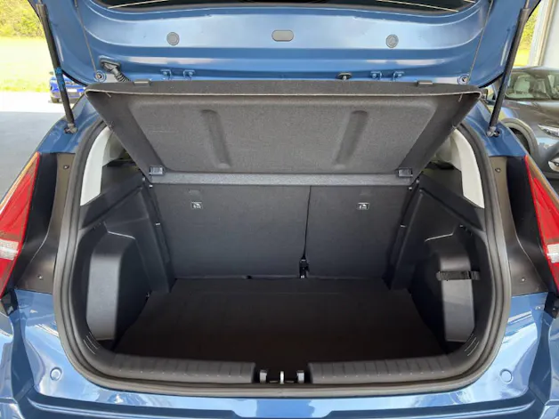Hyundai BAYON 1.0 T-GDi 100 Amplia Safe Tec