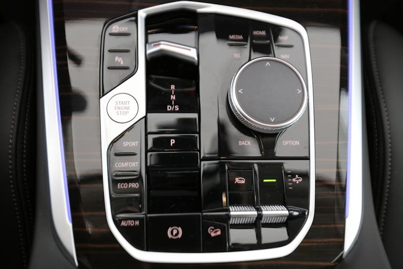 Vehicle image BMW X5