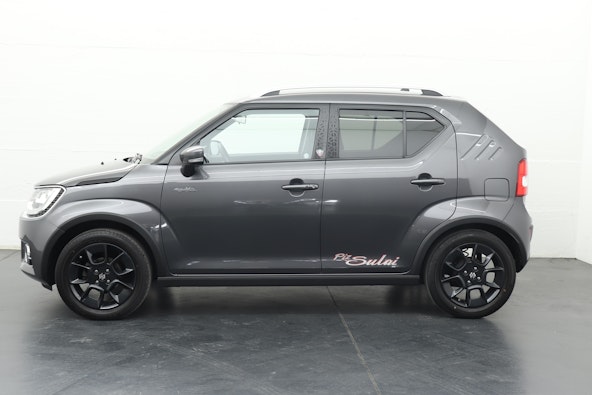 Vehicle image 3