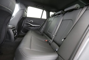 Vehicle image BMW 330d xDrive Touring