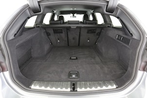 Vehicle image BMW 330d xDrive Touring