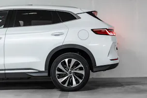 BYD Seal U DM-i Design AWD - 324 PS