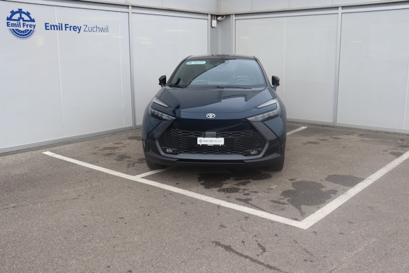 Vehicle image 6