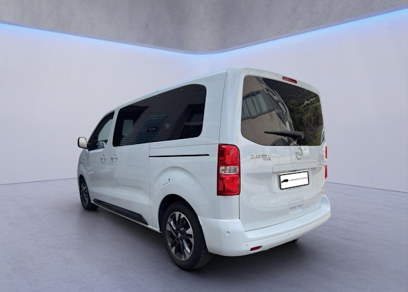 Vehicle image 4 Vehicle image 4