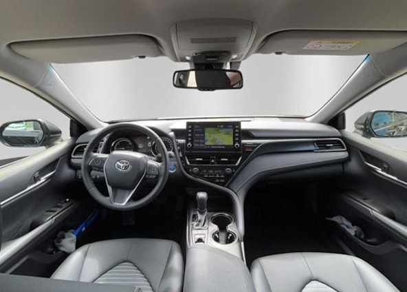 Vehicle image 9 Vehicle image 9