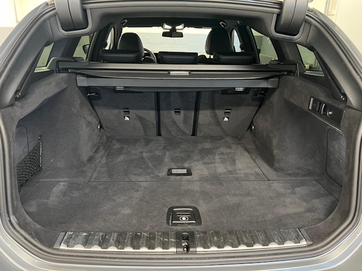 Vehicle image BMW 3 SERIES