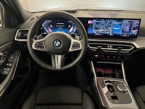 Vehicle image BMW 320d xDrive Touring M-Sport