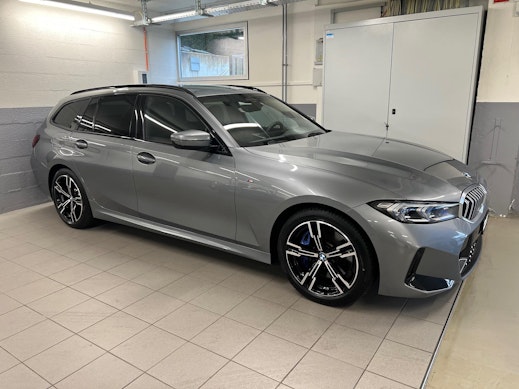 BMW 320d xDrive Touring 1