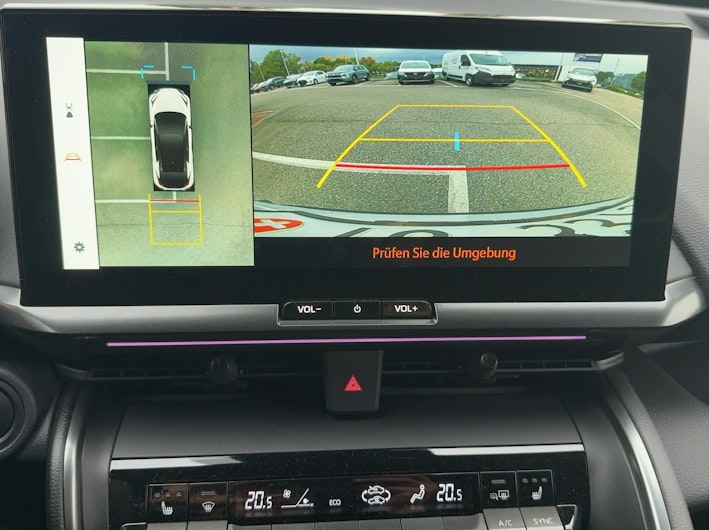 Vehicle image TOYOTA C-HR